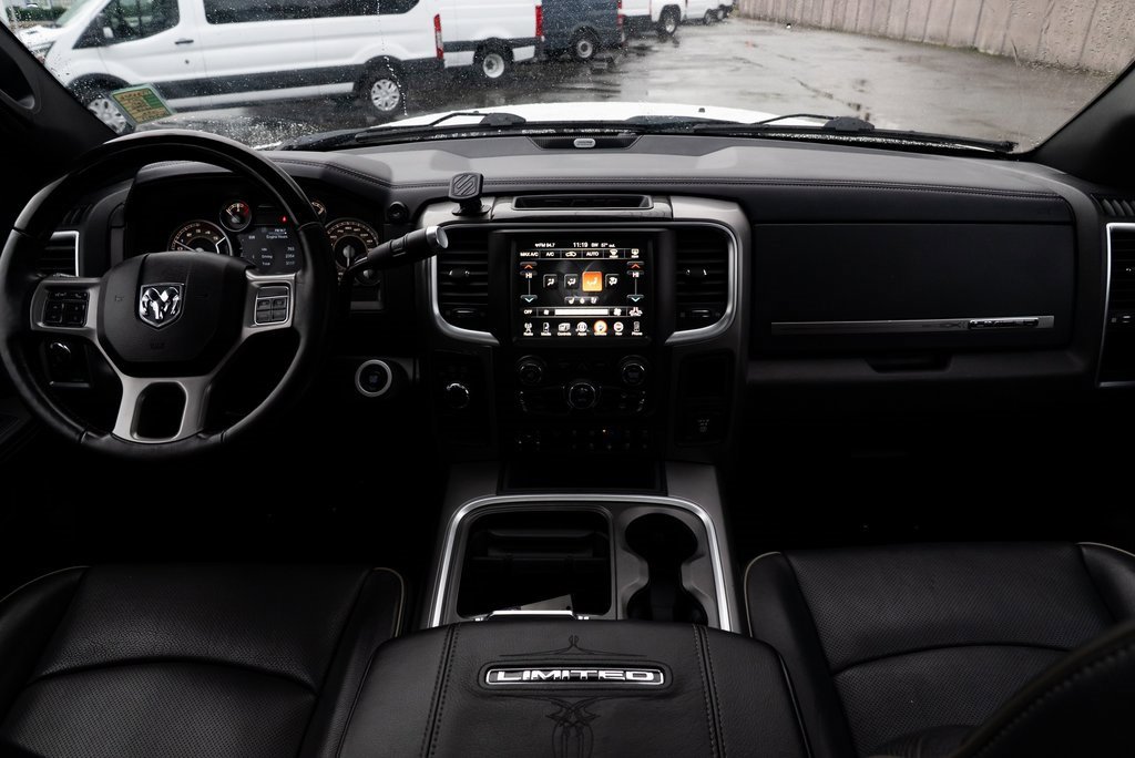 Used 2017 RAM 3500 Laramie Longhorn image 8