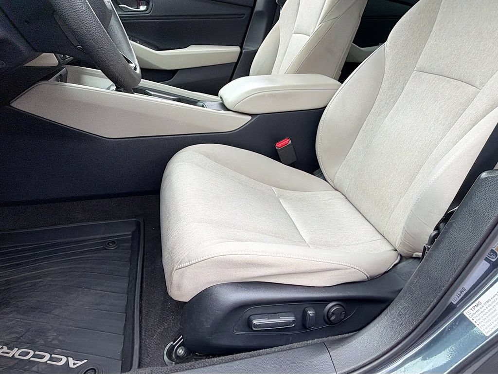Used 2024 Honda Accord EX image 27
