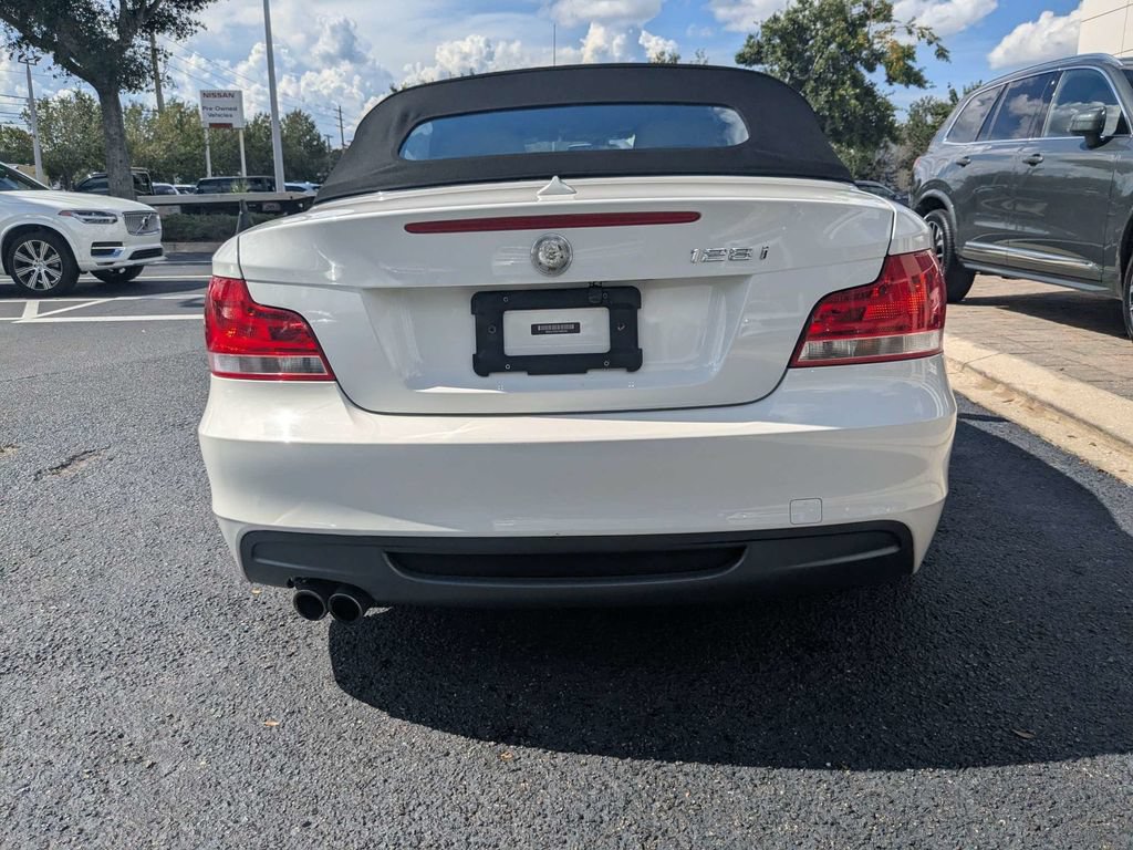 Used 2012 BMW 128i Convertible RWD image 5