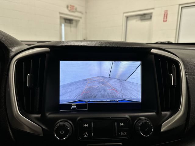 Used 2023 GMC Terrain SLT image 32