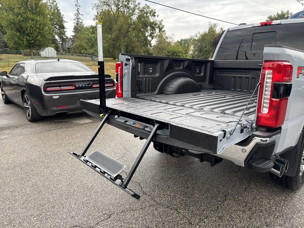 New 2026 Ford F350 Lariat w/ Lariat Ultimate Package image 14