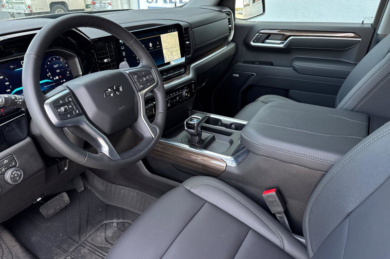 New 2026 Chevrolet Silverado 1500 RST w/ Convenience Package II AWD/4WD video 2