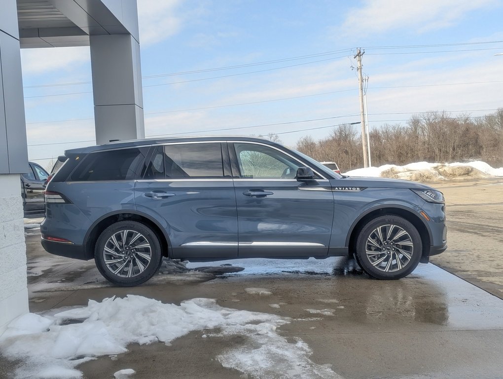 Used 2025 Lincoln Aviator AWD w/ Equipment Group 101A image 6