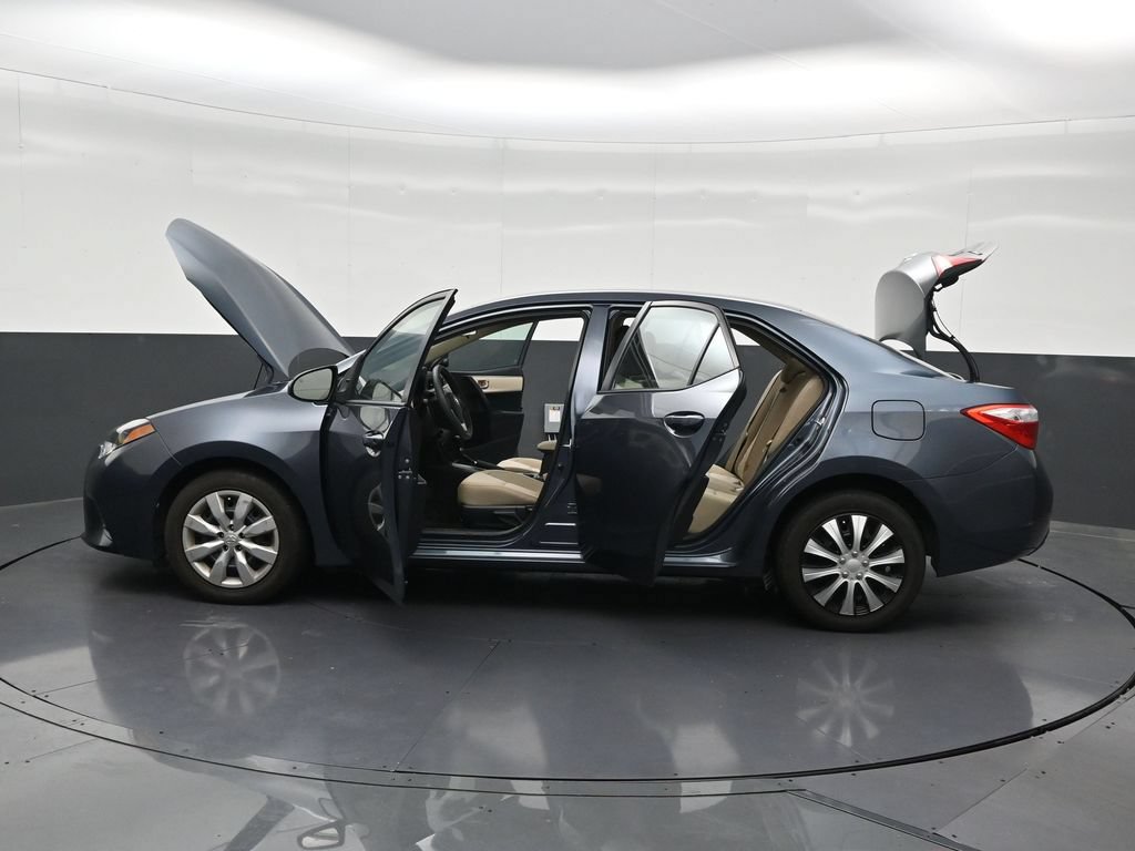 Used 2015 Toyota Corolla LE FWD image 33