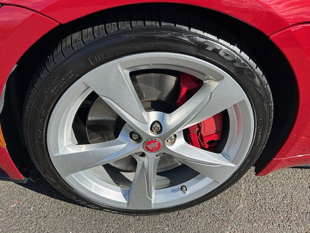 Certified 2021 Jaguar F-TYPE R-Dynamic image 11