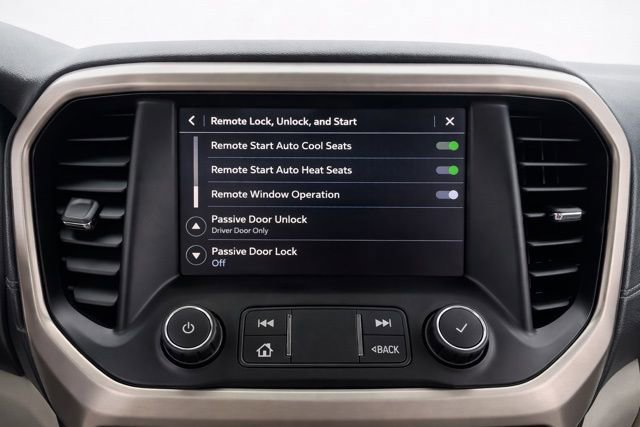 Used 2021 GMC Acadia Denali w/ Denali Ultimate Package image 28