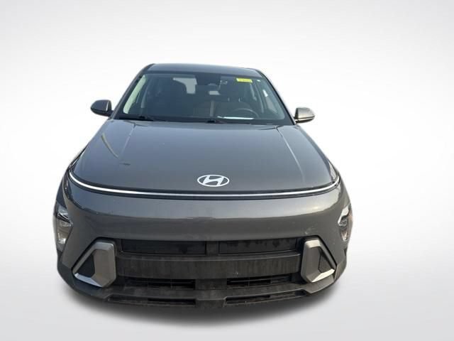 Used 2025 Hyundai Kona SE AWD/4WD image 8