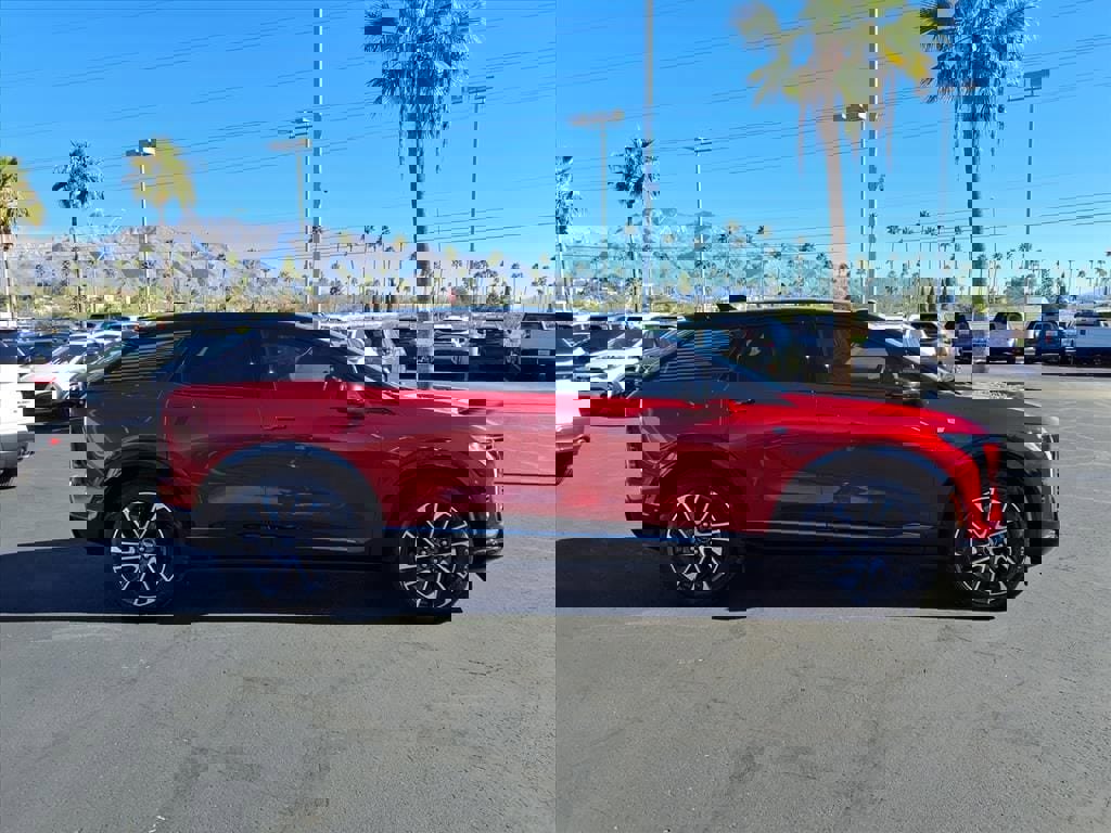 Used 2025 Cadillac Optiq Sport 1 image 11