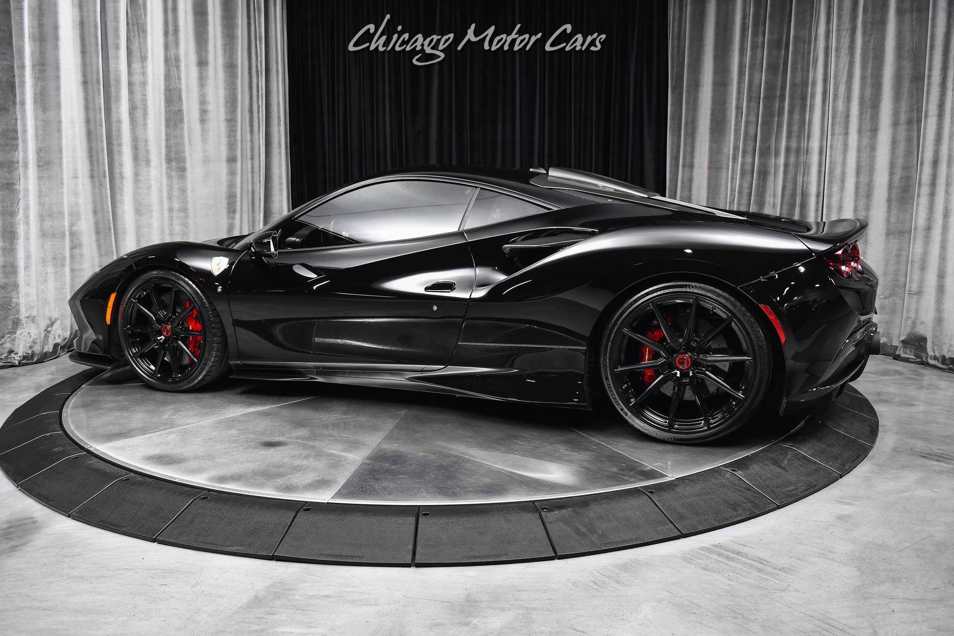 Used 2021 Ferrari F8 Tributo RWD image 3