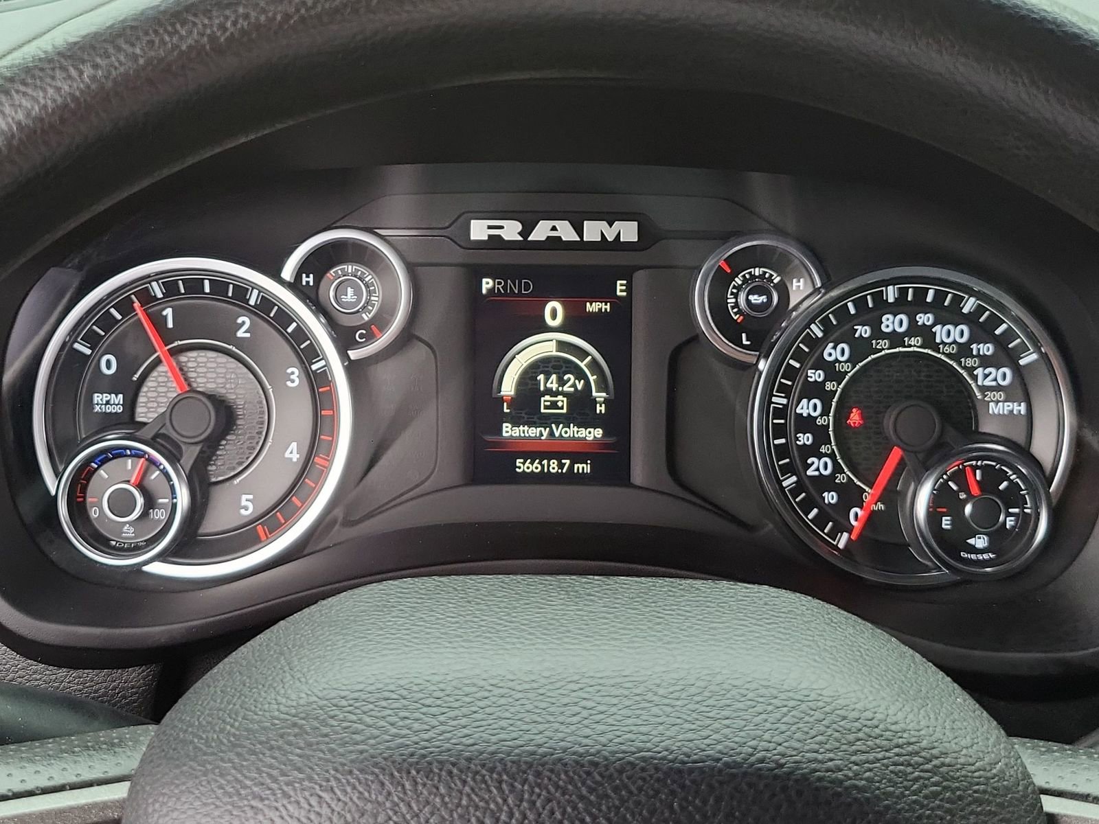 Used 2024 RAM 2500 Tradesman w/ Chrome Appearance Group image 12