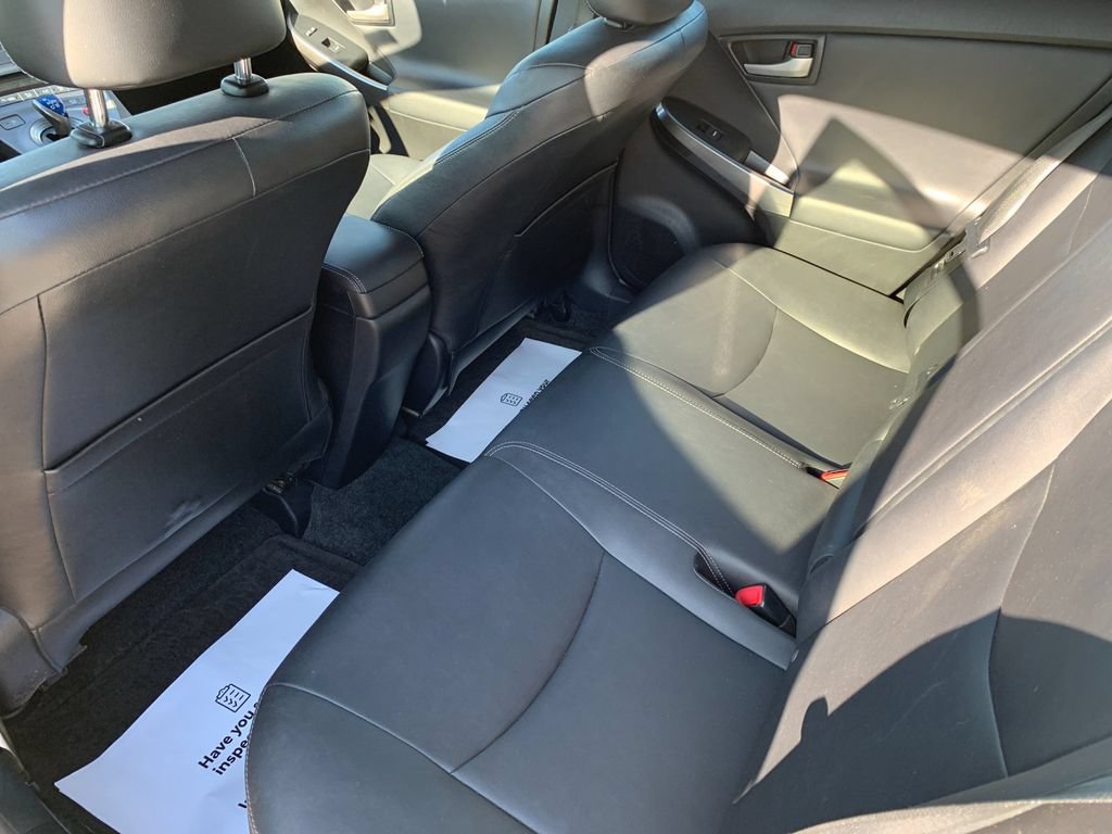 Used 2015 Toyota Prius Persona Series FWD image 14