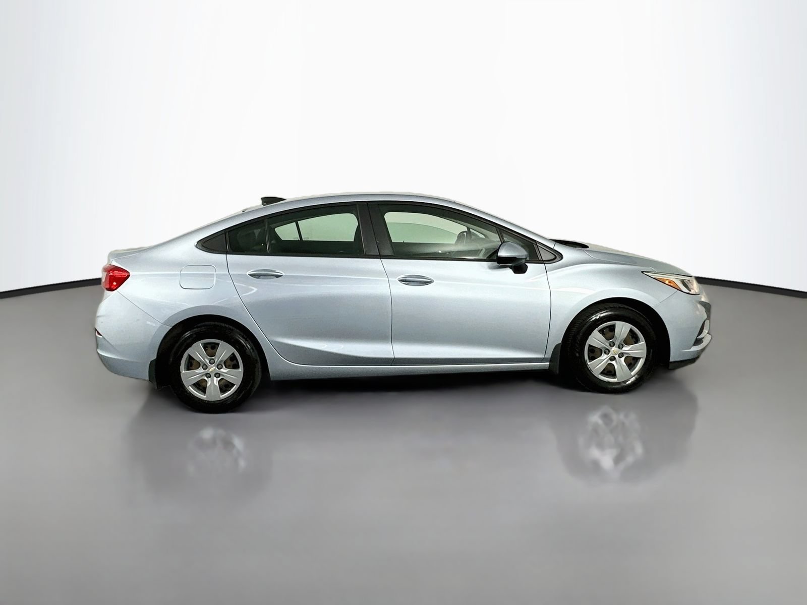 Used 2017 Chevrolet Cruze LS FWD image 8