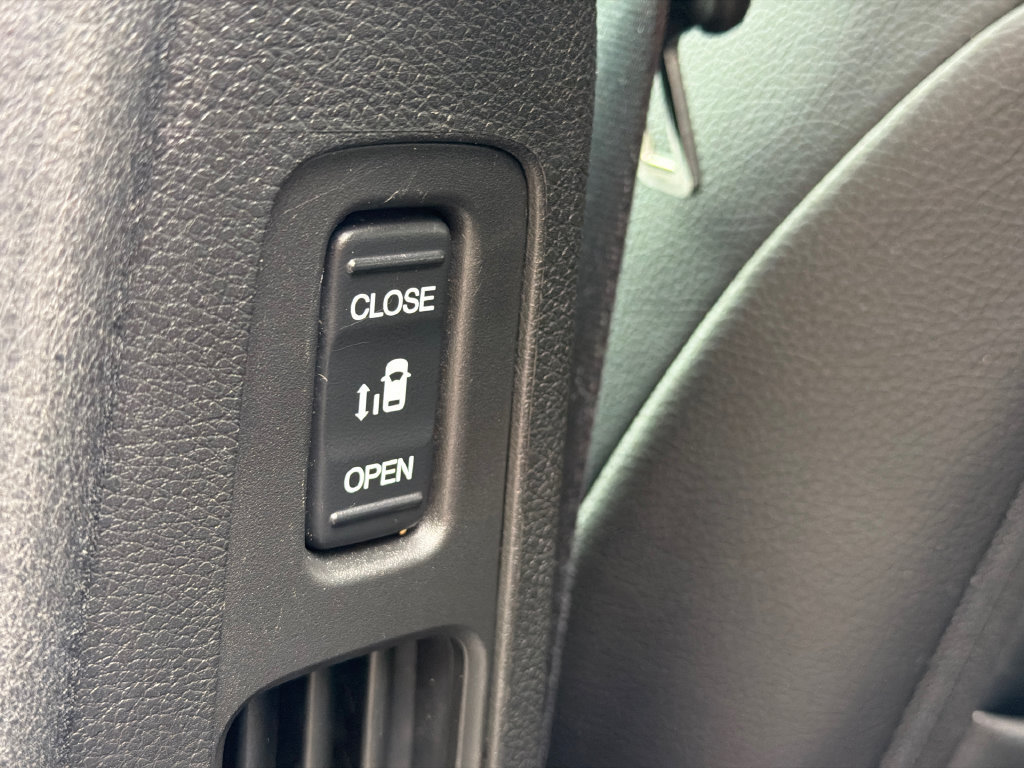 Used 2023 Honda Odyssey Touring image 25