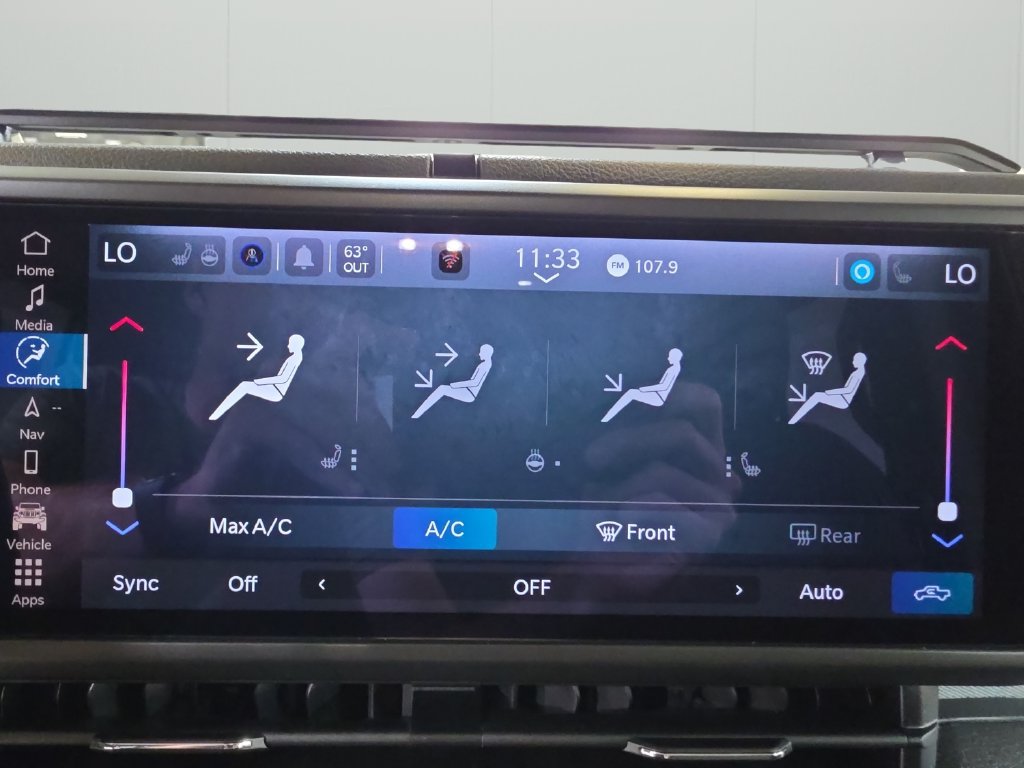 New 2026 Jeep Gladiator Sport AWD/4WD image 23