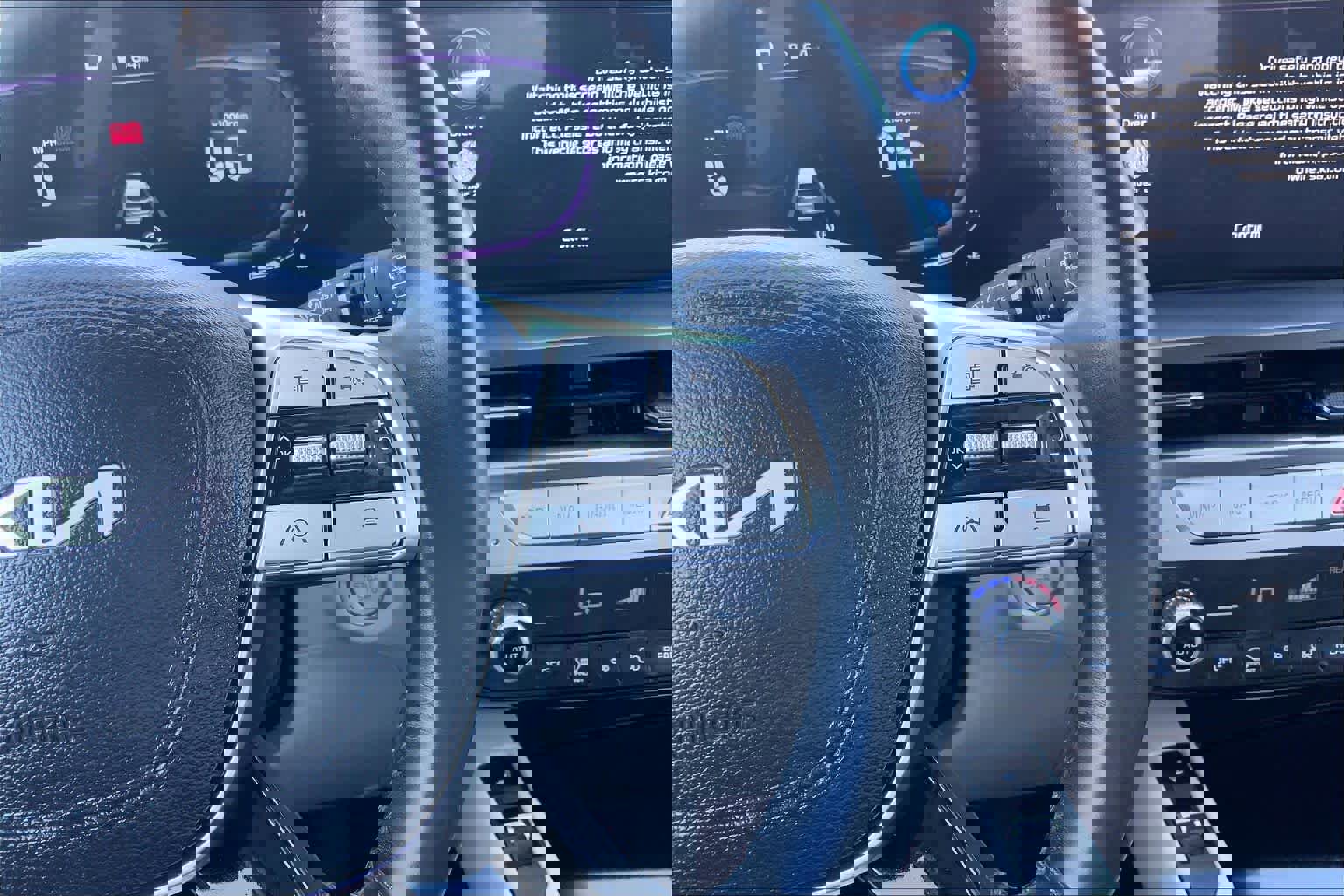 Used 2024 Kia Telluride S image 23