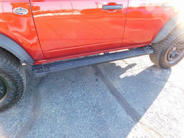 Used 2023 Ford Bronco Wildtrak image 12