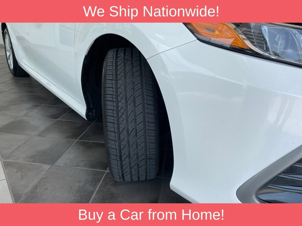 Used 2022 Toyota Camry LE AWD/4WD image 16