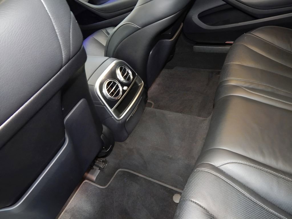 Used 2019 Mercedes-Benz S 450 4MATIC Sedan w/ Premium Package image 19