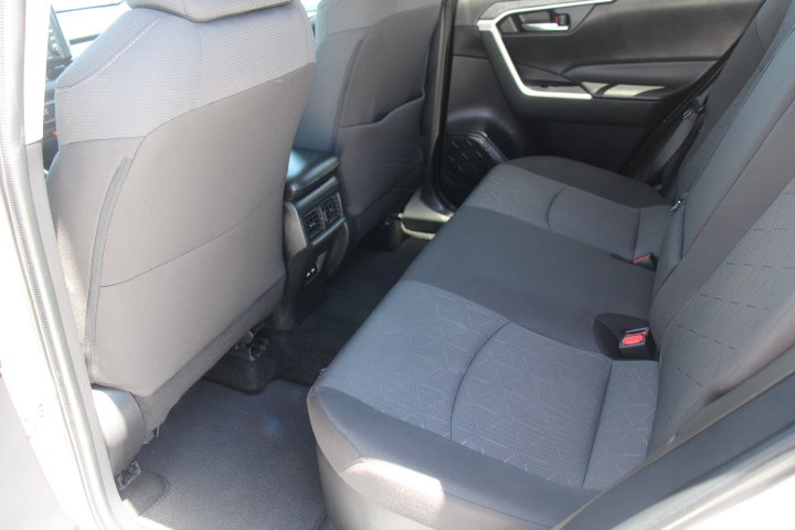 Certified 2021 Toyota RAV4 XLE w/ Convenience Package AWD/4WD image 14