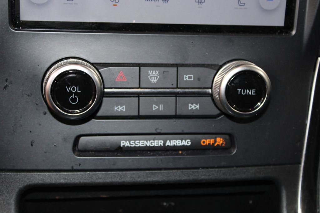 Used 2024 Ford Edge Titanium AWD/4WD image 31
