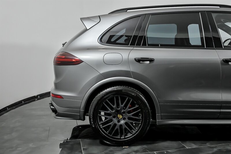 Used 2017 Porsche Cayenne GTS AWD/4WD image 10
