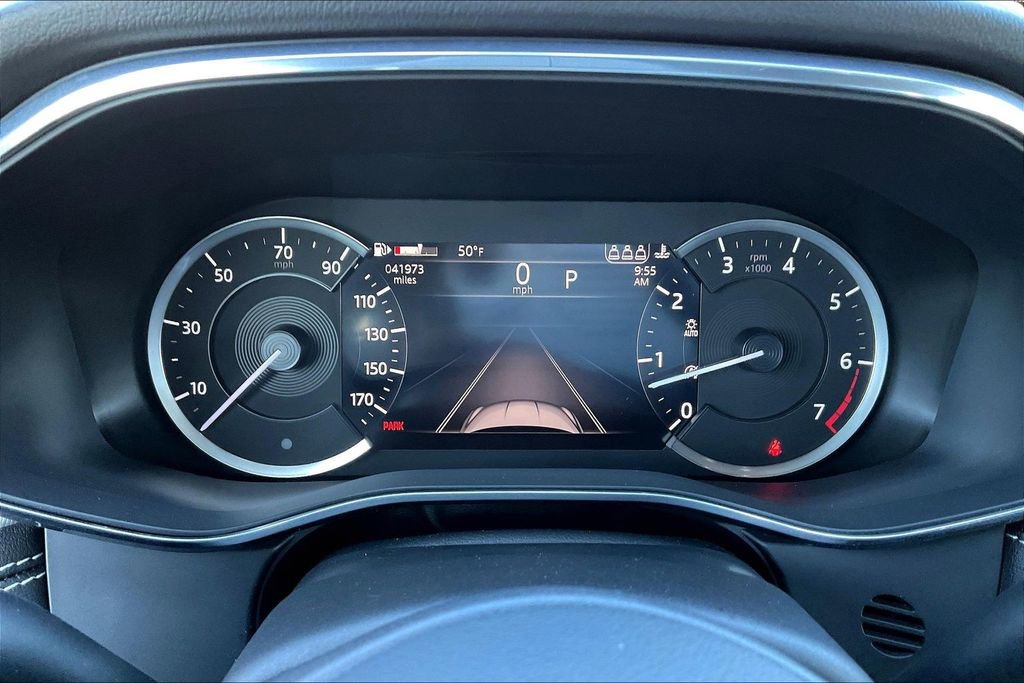 Used 2022 Jaguar XF R-Dynamic SE image 15