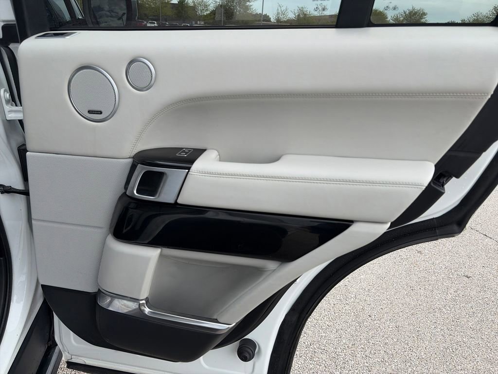Used 2015 Land Rover Range Rover Autobiography AWD/4WD image 35