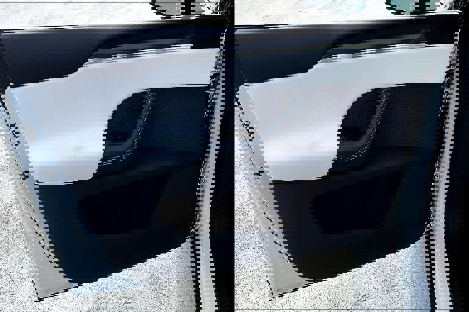 Used 2022 Tesla Model X Plaid image 20