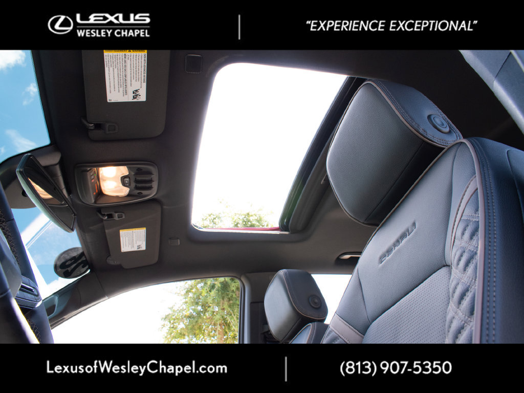 Used 2026 GMC Canyon Denali AWD/4WD image 21