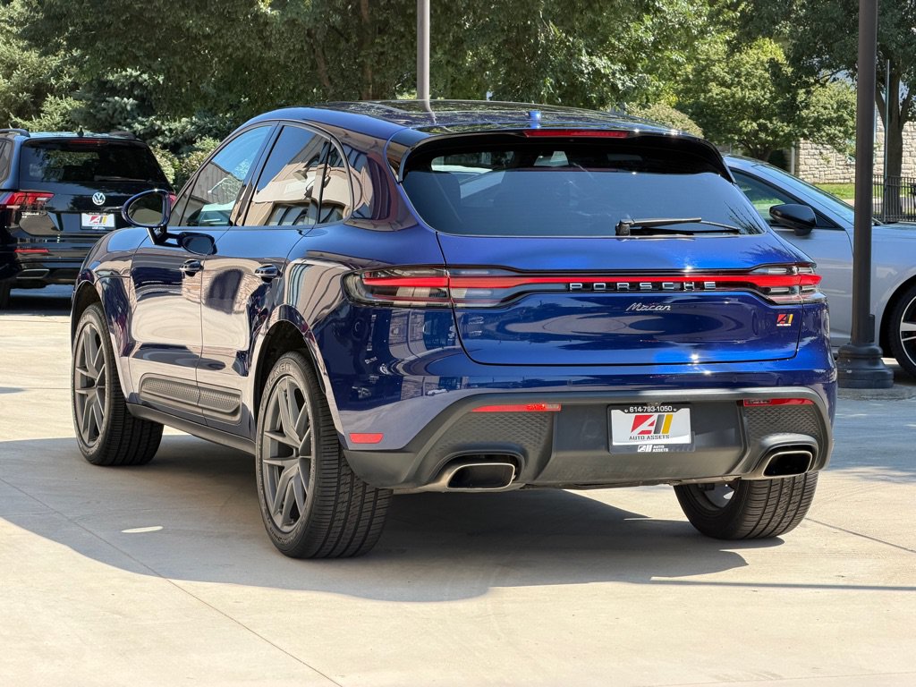 Used 2022 Porsche Macan AWD/4WD image 10