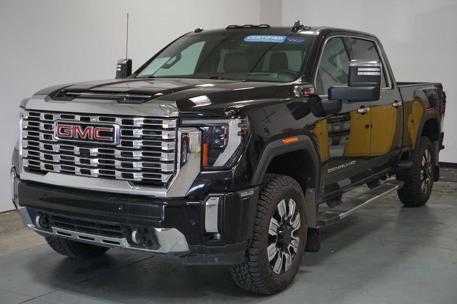 Certified 2024 GMC Sierra 3500 Denali w/ Denali Reserve Package image 1