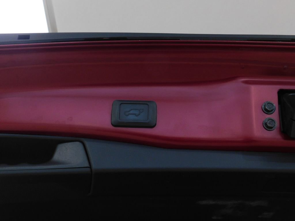 Used 2020 Toyota RAV4 Limited w/ Carpet Mat Package image 82