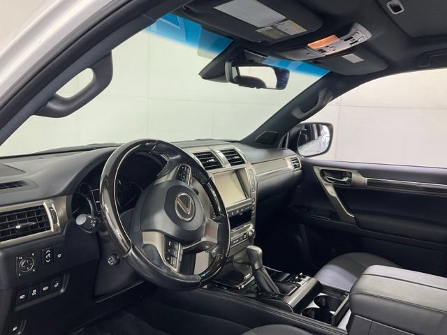 Used 2021 Lexus GX 460 Premium w/ Accessory Package AWD/4WD image 22