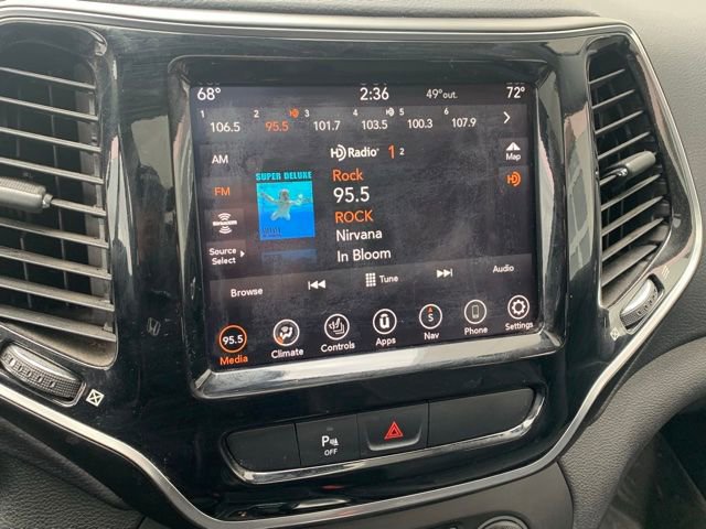 Used 2020 Jeep Cherokee Limited image 16