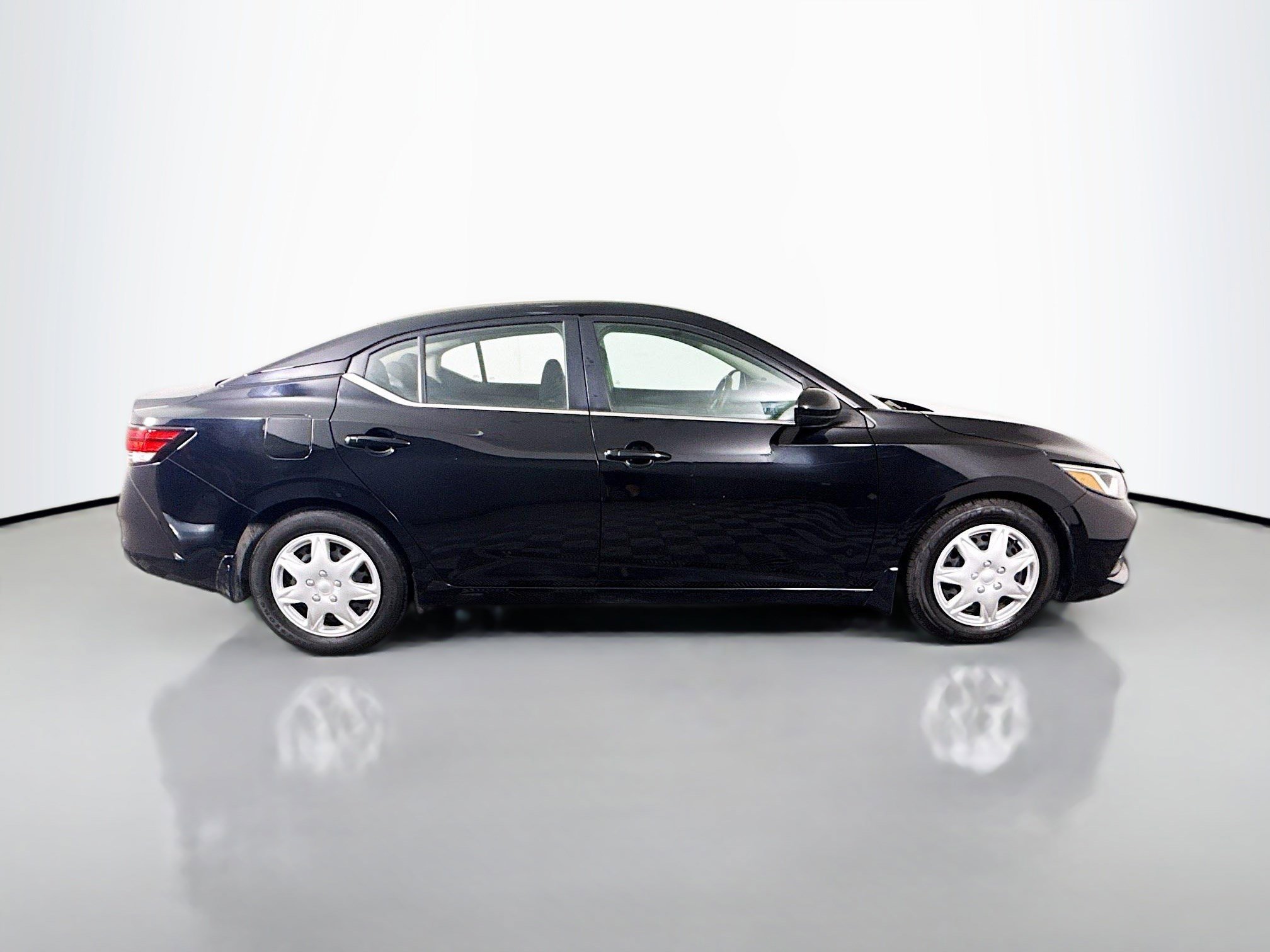 Used 2022 Nissan Sentra S image 11