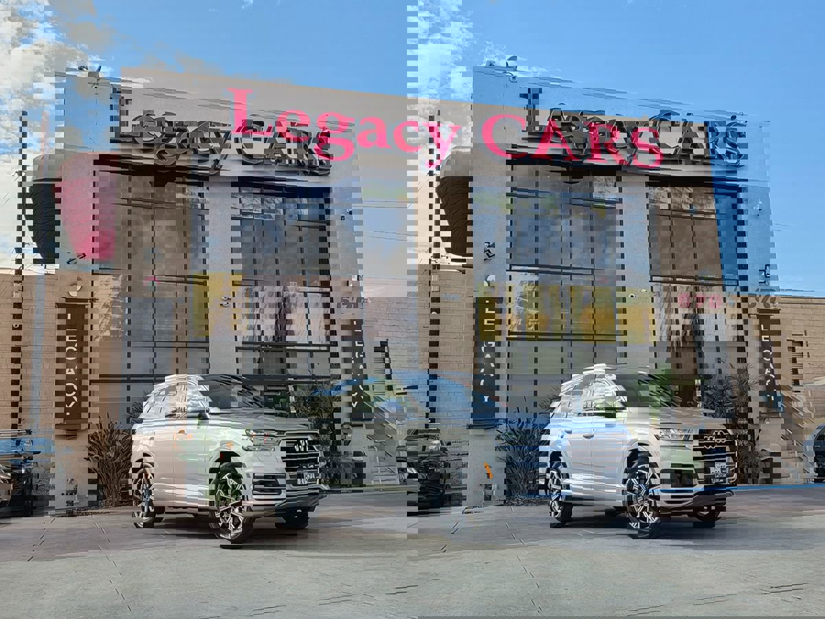 Used 2019 Audi Q7 3.0T Prestige w/ Prestige Package image 2