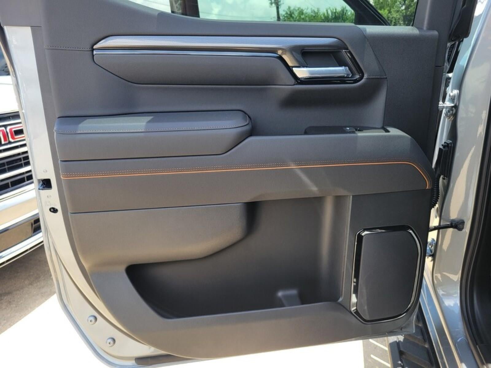 New 2026 GMC Sierra 1500 AT4 w/ AT4 Premium Package AWD/4WD image 29