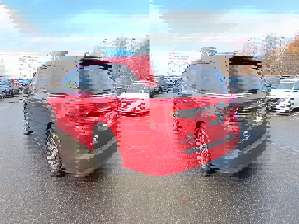 Certified 2023 Honda Odyssey Touring image 4
