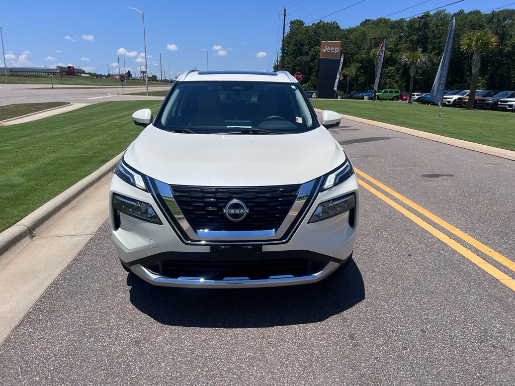 Used 2023 Nissan Rogue Platinum FWD image 12