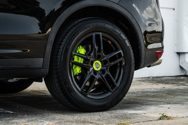 Used 2014 Porsche Cayenne S AWD/4WD image 44