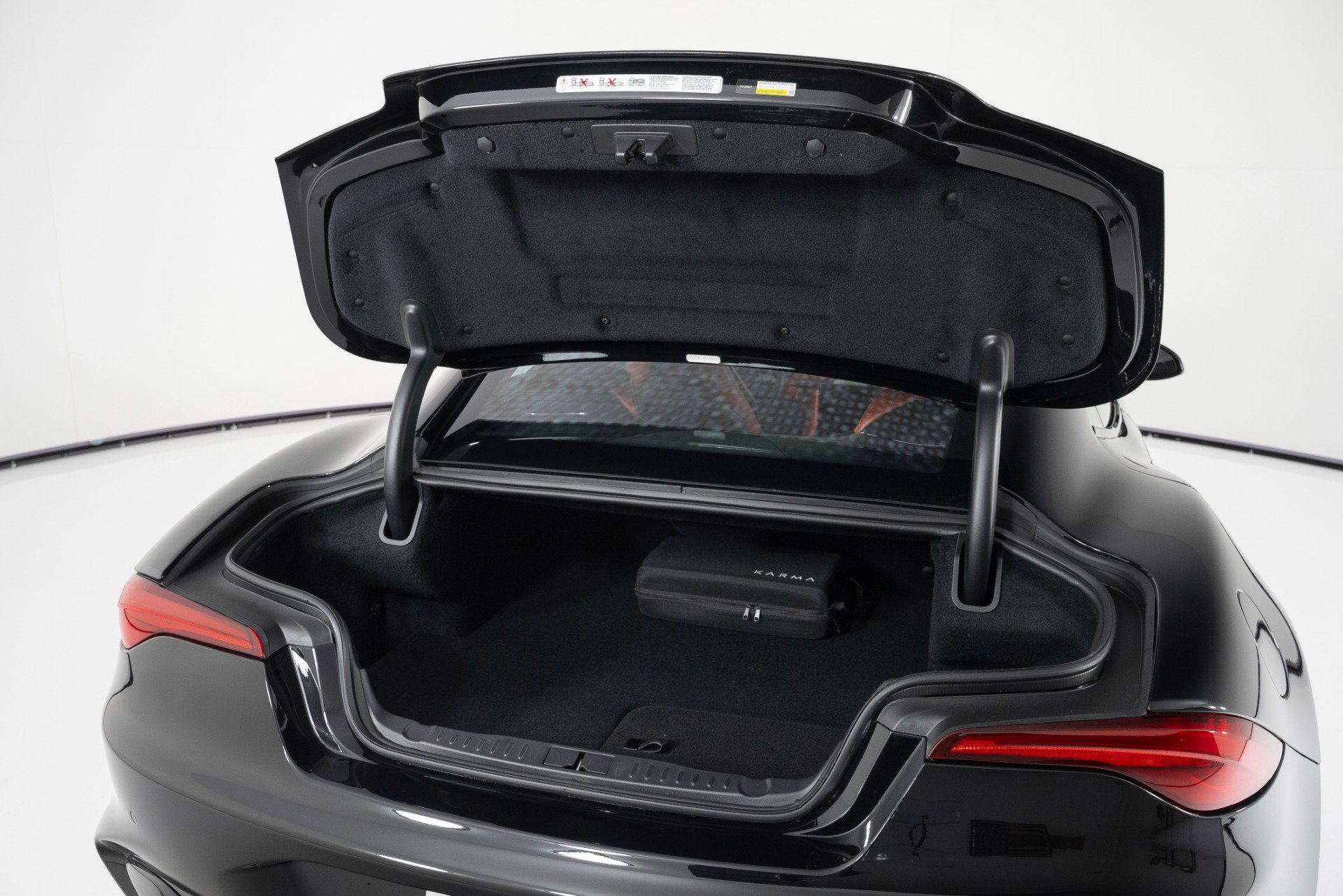 Used 2025 Karma Revero Luxury image 37