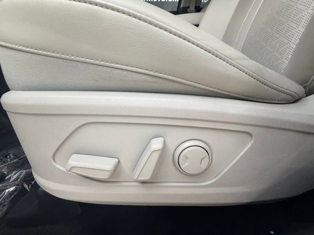 Used 2021 Kia Sorento S image 24