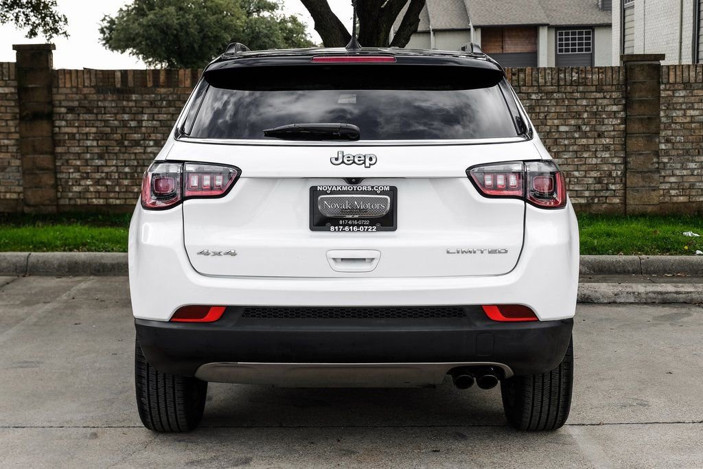 Used 2022 Jeep Compass Limited image 18