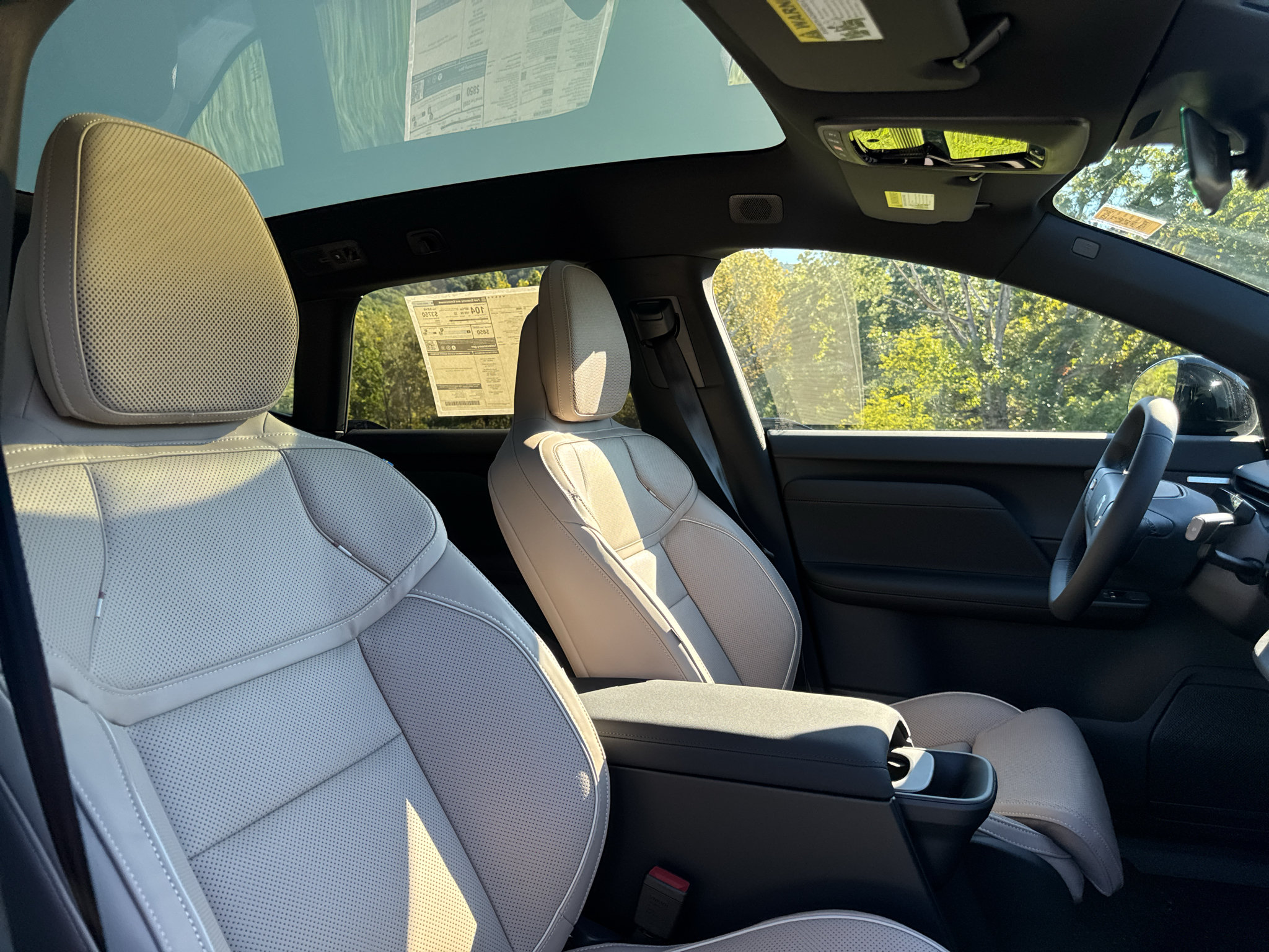 New 2027 Volvo EX60 Ultra AWD/4WD image 29