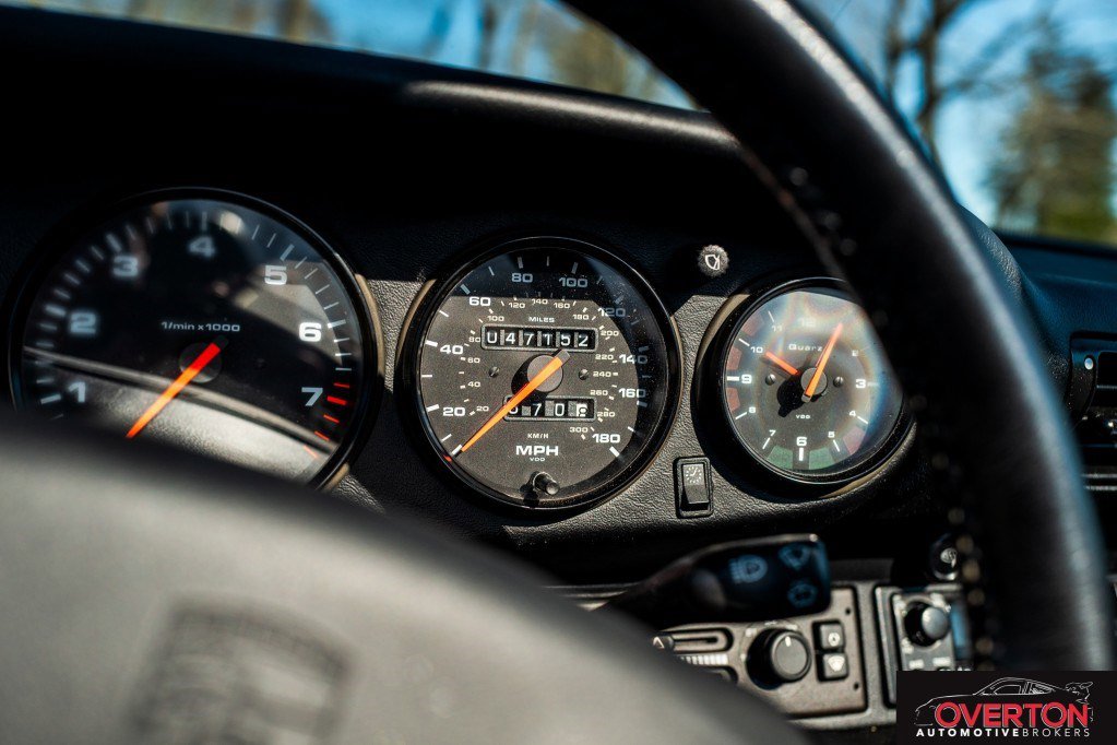 Used 1995 Porsche 911 Carrera RWD image 25