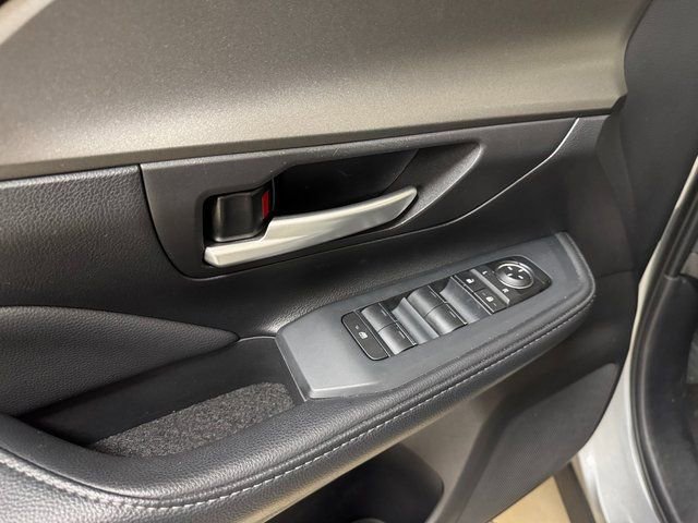 Used 2025 Toyota Grand Highlander AWD image 7