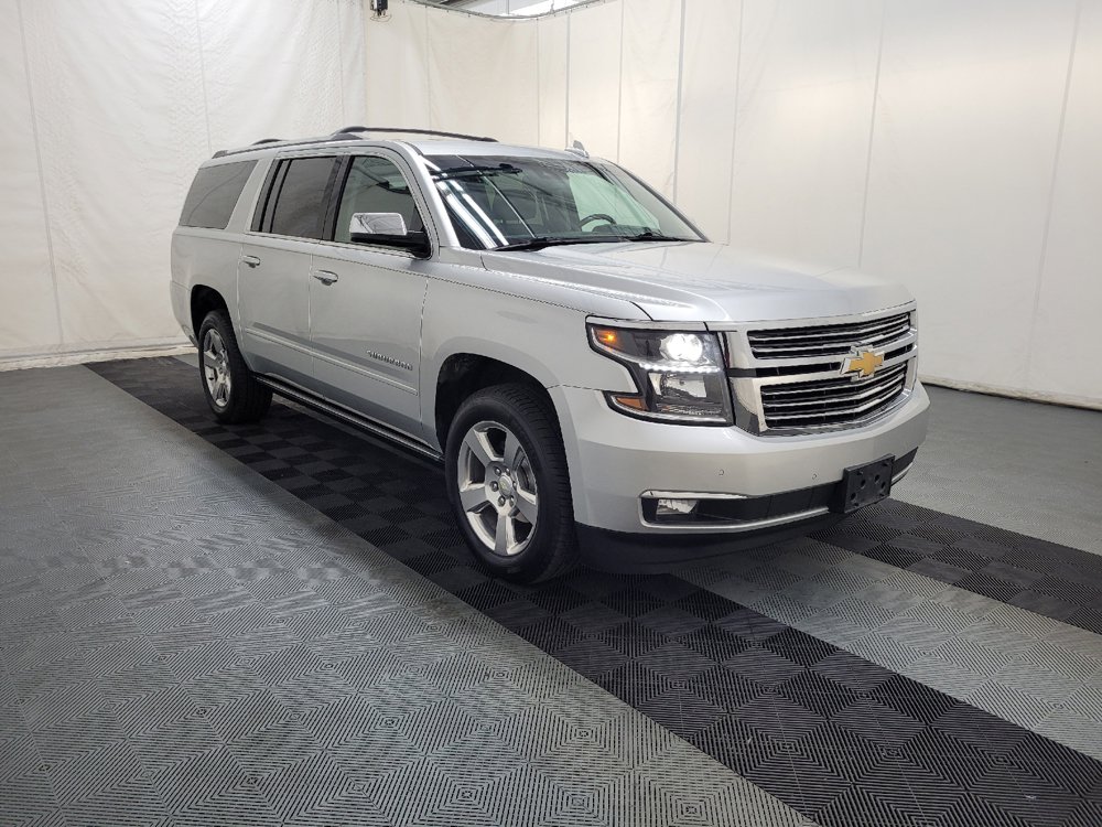 Used 2019 Chevrolet Suburban Premier AWD/4WD image 13