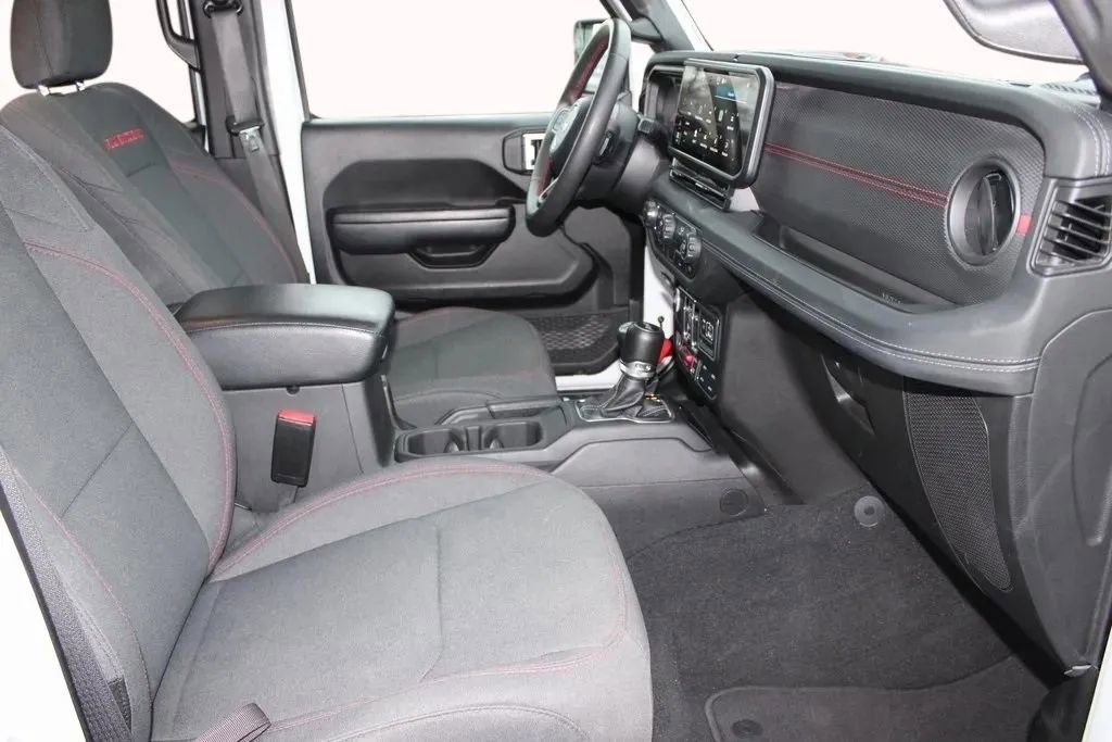 Used 2024 Jeep Wrangler Unlimited Rubicon image 19