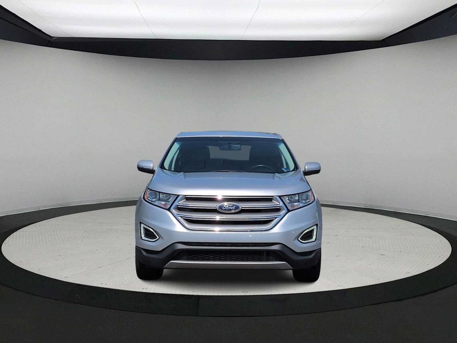 Used 2015 Ford Edge SEL w/ Equipment Group 201A FWD image 3