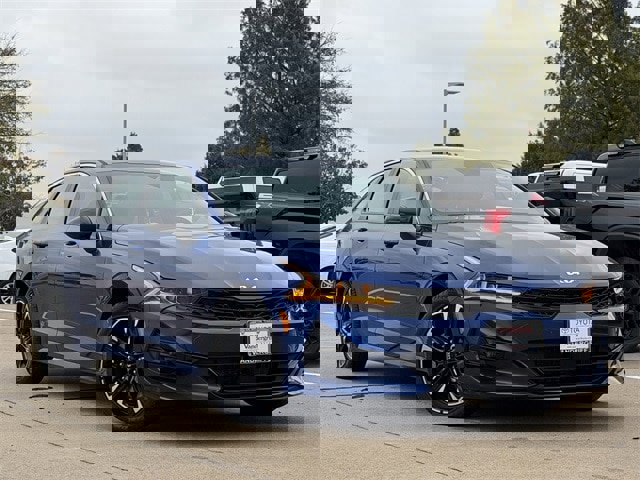 Used 2023 Kia K5 GT-Line w/ GT-Line Premium Package image 2